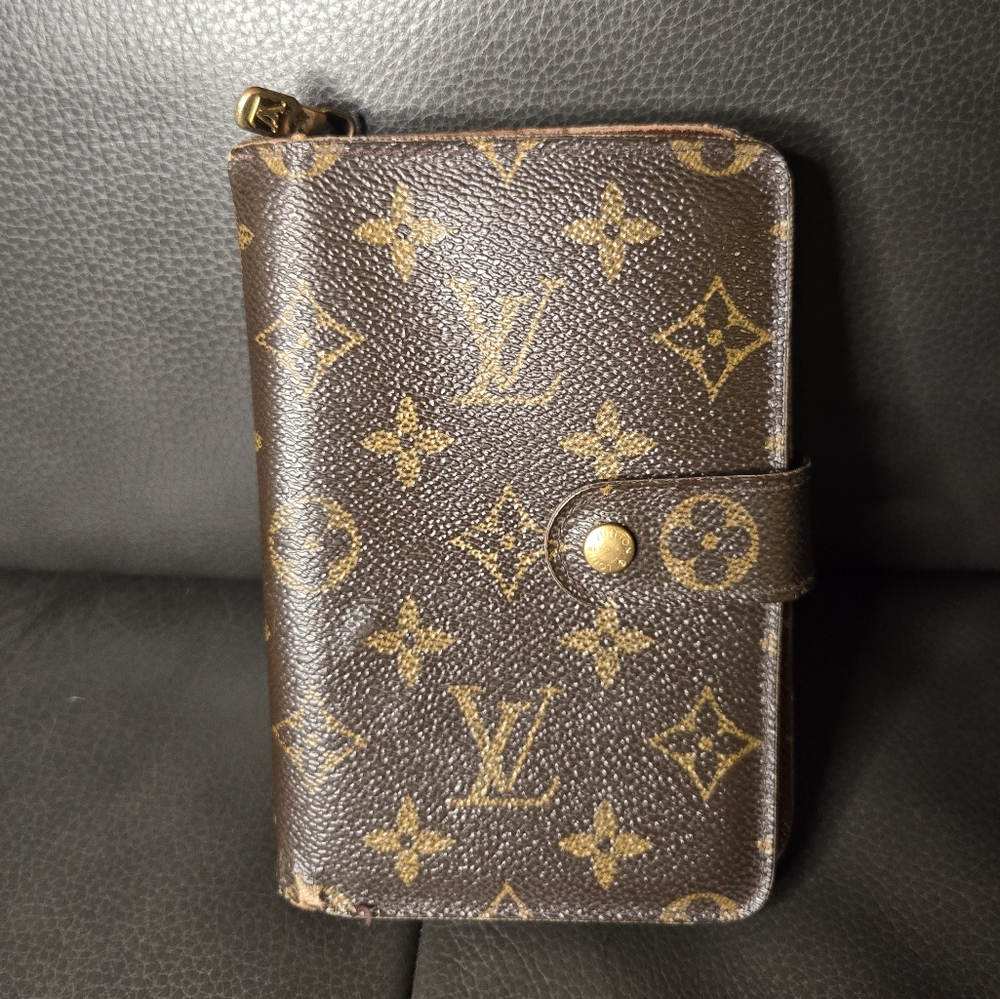 Louis Vuitton Organizer wallet #SP1028 (Authentic)